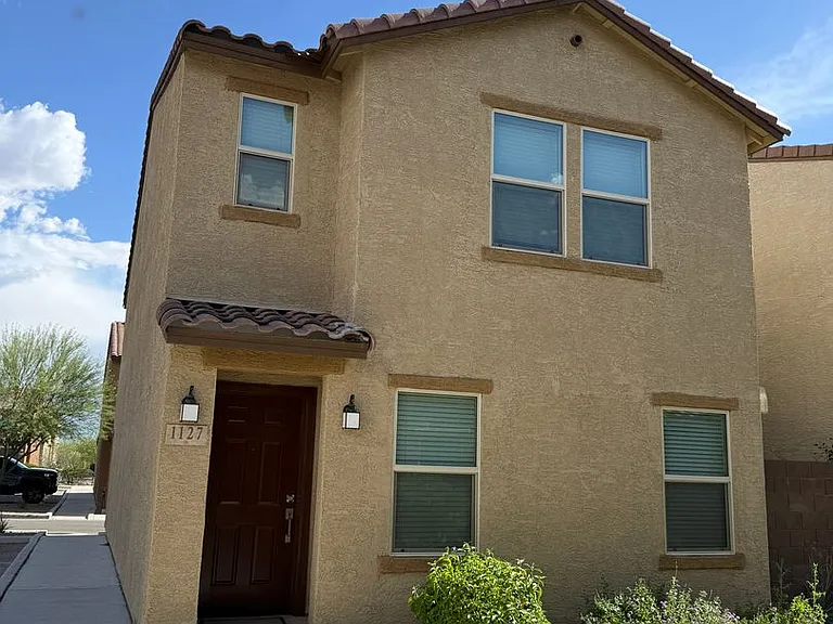 1127 E Descent St — Photo 1