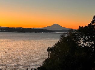4400 55th Ave NE, Seattle, WA 98105