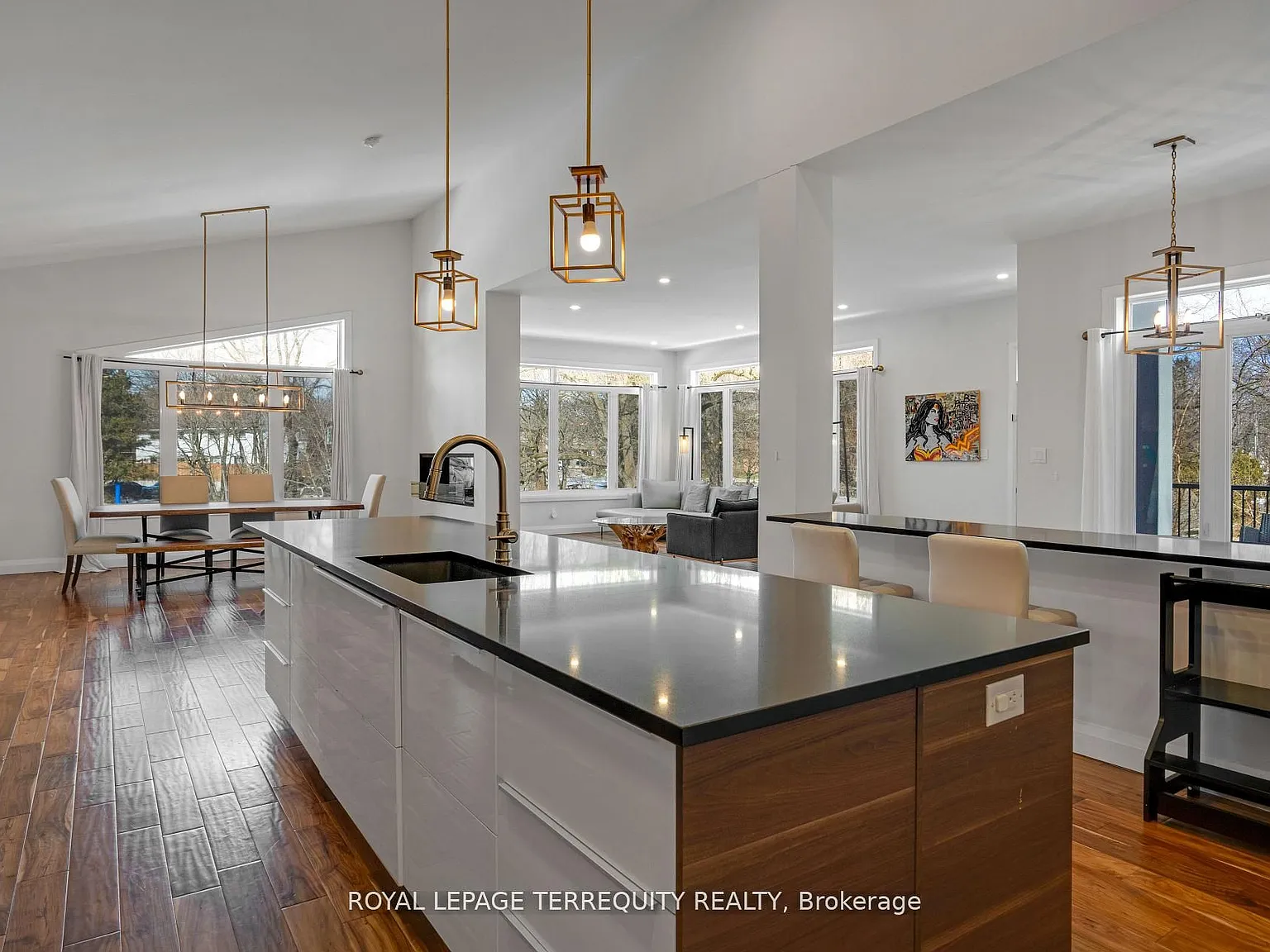 5 bed, $8,000 — Photo 4