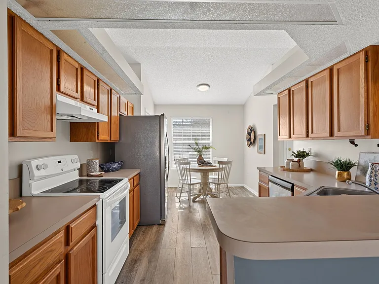 13241 Mendenhall Pl — Photo 22