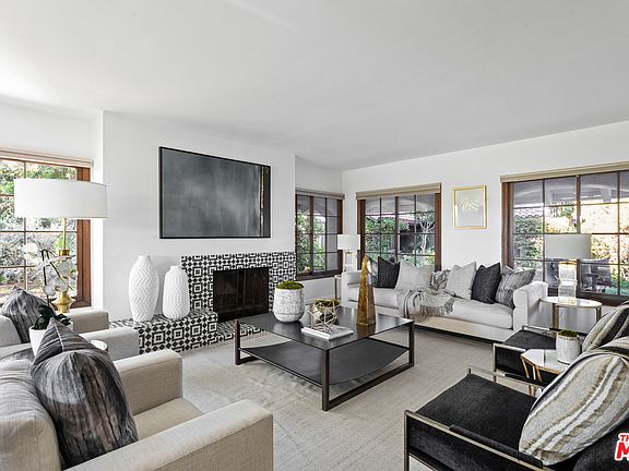 4th image of 10510 Woodfield Ct
