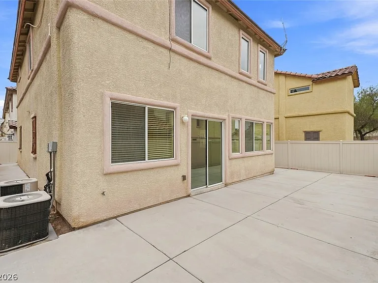 1915 Sundown Canyon Dr — Photo 33
