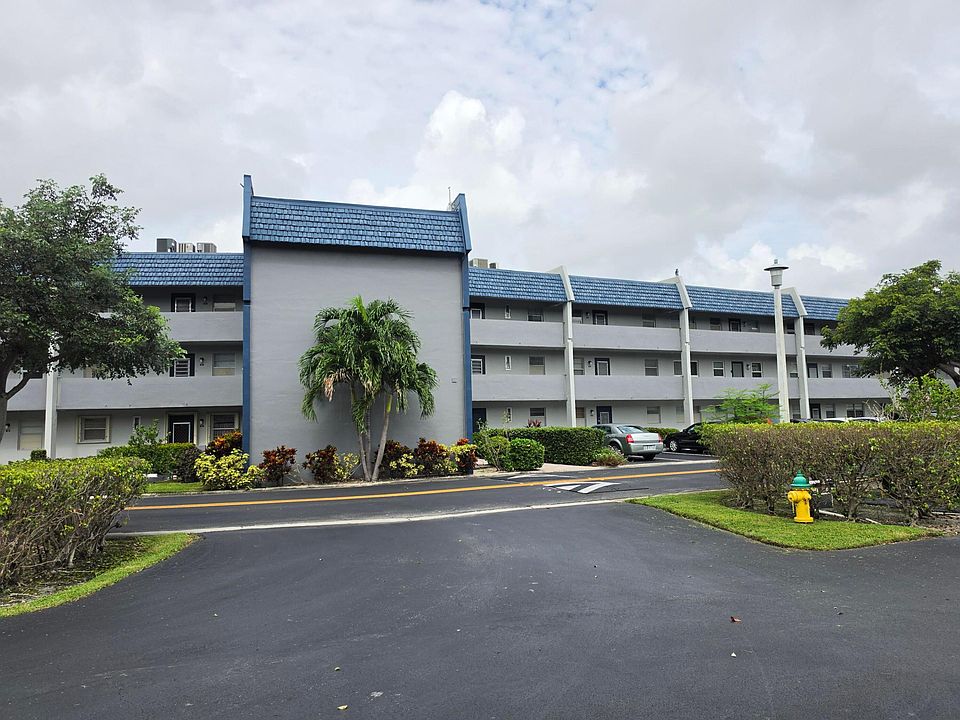 1st image of 7847 Golf Cir Drive #101