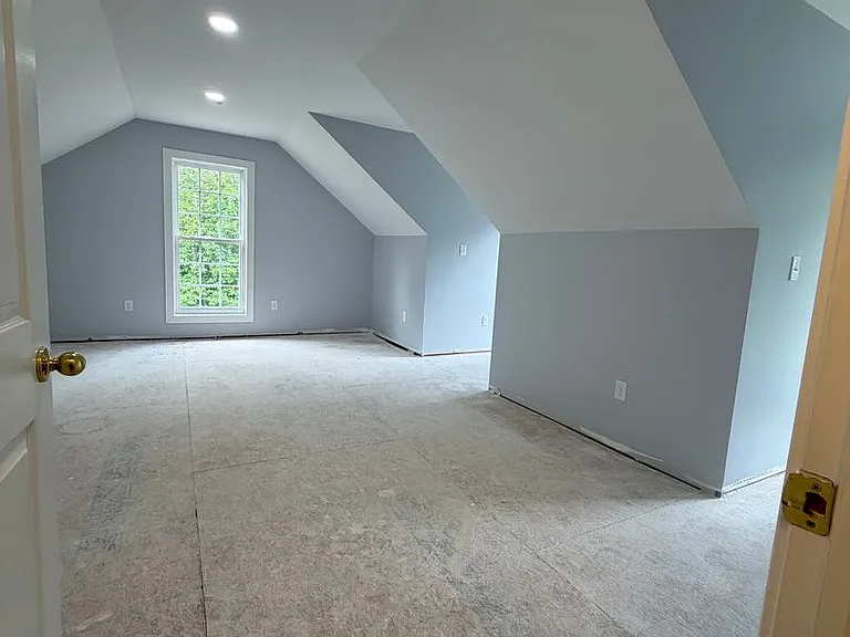 106 Mountainside Dr — Photo 8