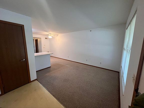 3rd image of 407 W Park St #2
