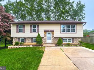 5 Wood Oak Ct, Baltimore, MD 21236