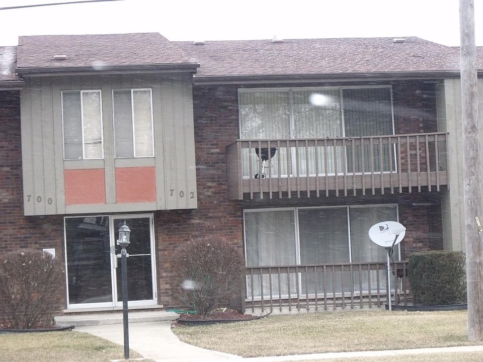 1st image of 702 E Glenwood Dyer Rd