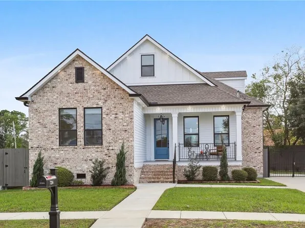 7204 Easy St, Arabi, LA 70032