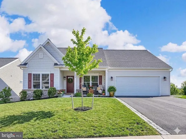 606 Lilliana Dr, Lebanon, PA 17046