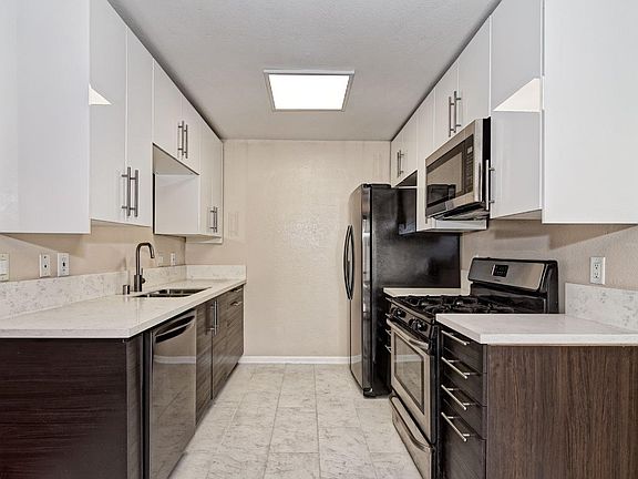 5th image of 1225 N Broadway N #24
