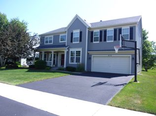 9754 Fairfield Rd, Huntley, IL 60142