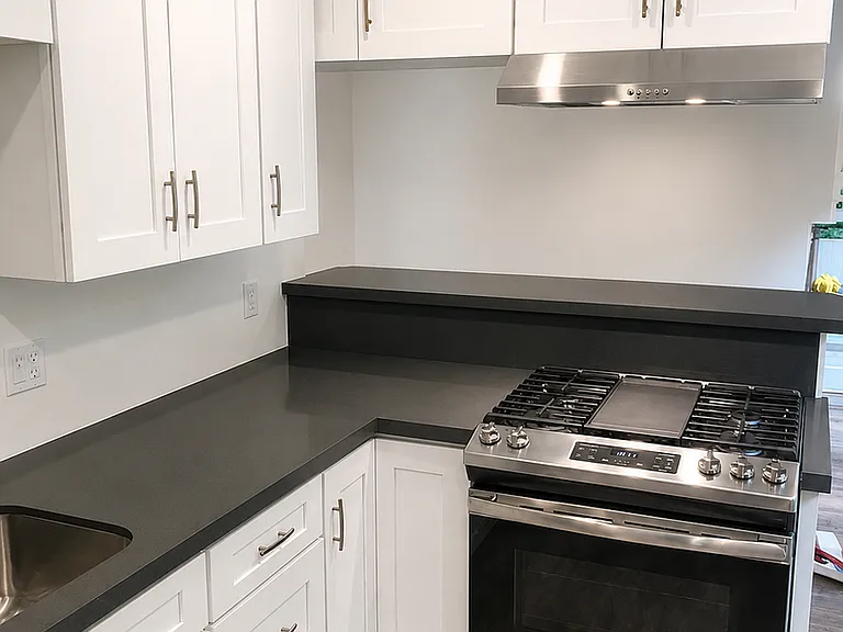 503 N Elena Ave — Photo 3