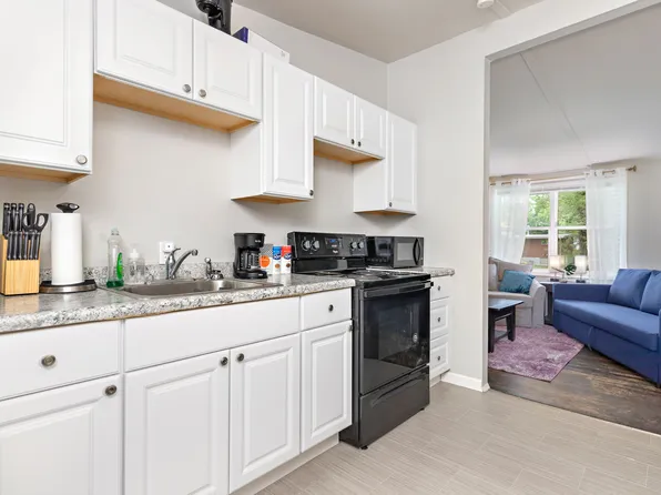 610 W 25th St, 610 W 25th St #B, Lawrence, KS 66046