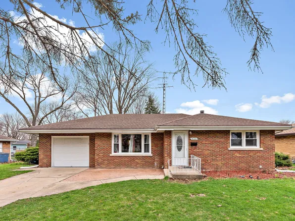 459 Marian Ave, Bradley, IL 60915