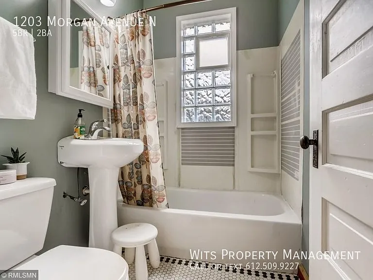 1203 Morgan Ave N — Photo 16