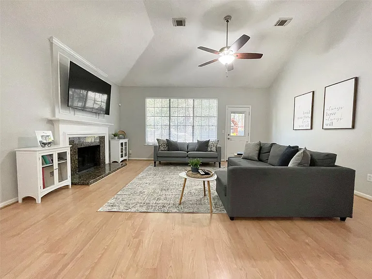 7 Windledge Pl — Photo 20