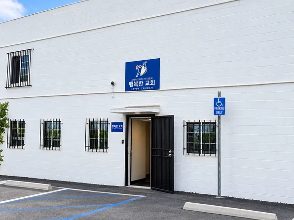 4077 W Pico Blvd #1, Los Angeles, CA 90019