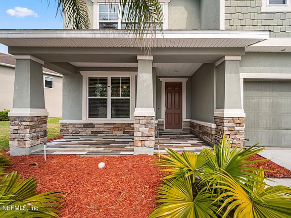 3rd image of 341 ASPEN LEAF Drive