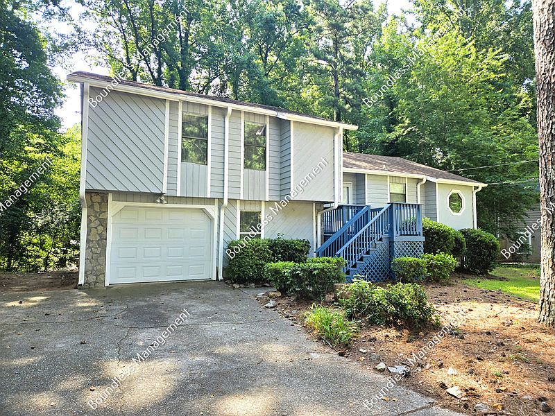 1st image of 3172 Carmel Dr