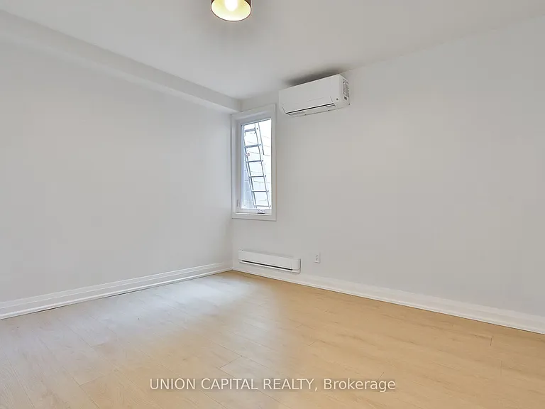 612 Gerrard St E #2 — Photo 10