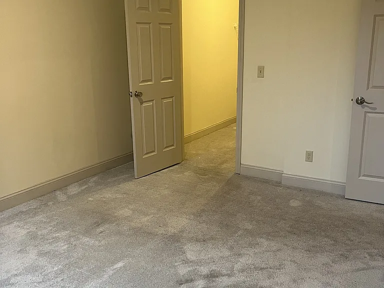 191 College St #307 — Photo 10