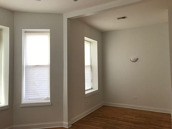 3rd image of 1856 S Central Park Ave