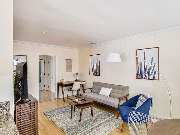3rd image of 816 17th St #1