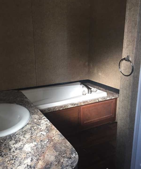2nd image of 3400 Nne Loop 323 Trlr 69