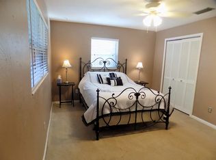 215 SW 40th Ter, Gainesville, FL 32607