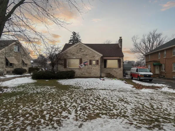 4402 75th STREET, Kenosha, WI 53142