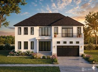 133 Harding Ave, Edison, NJ 08820