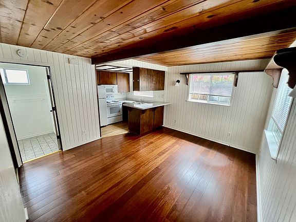 4th image of 729 Island Ct #741