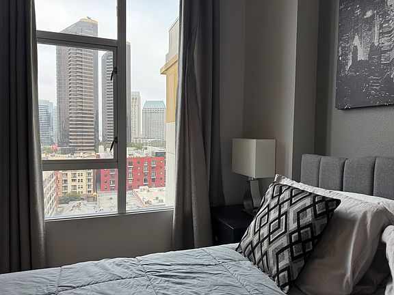 4th image of 530 K St Unit 1118