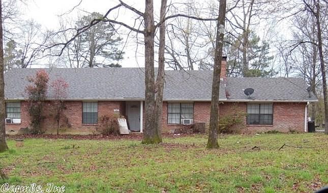 1st image of 140 Pineapple Dr