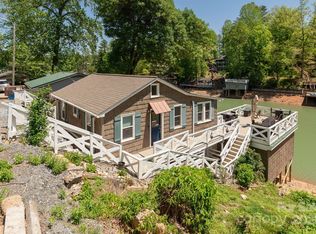386 Charlotte Dr, Lake Lure, NC 28746