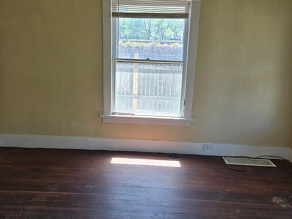 5th image of 1250 Bohmen Ave