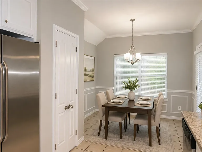 2364 Kendal Green Cir — Photo 4