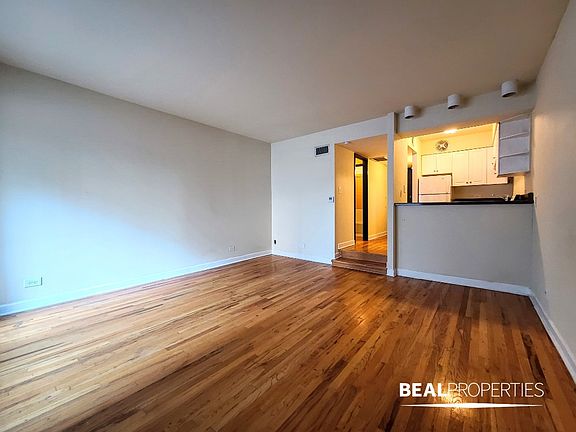 3rd image of 1220 Lasalle St #1220-G4