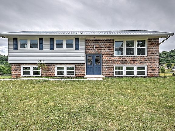 2nd image of 428 Old Hickory Cir