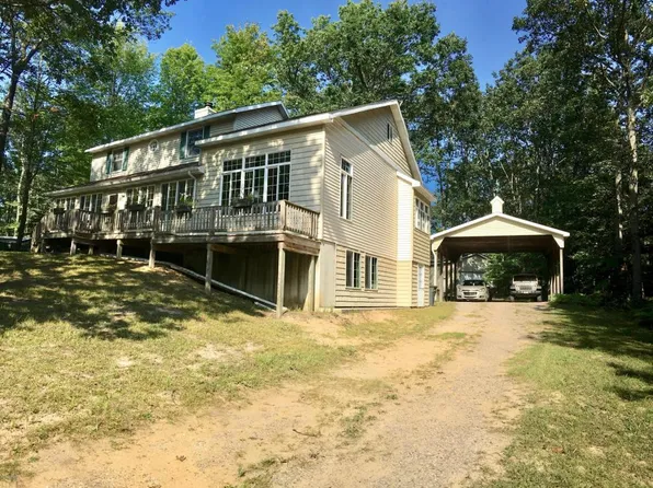 7665 E Navajo Trl, Branch, MI 49402