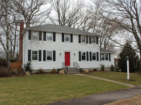 24 Mill Pond Ln, Norwood, MA 02062