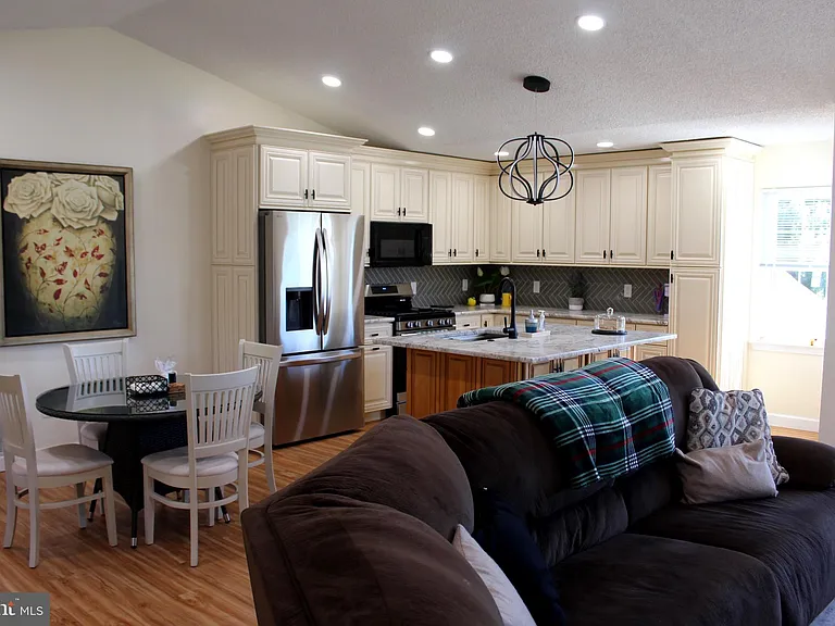 543 Cedar Hollow Dr — Photo 7