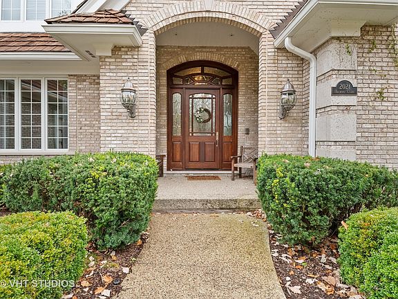3rd image of 2021 Tremont Ct