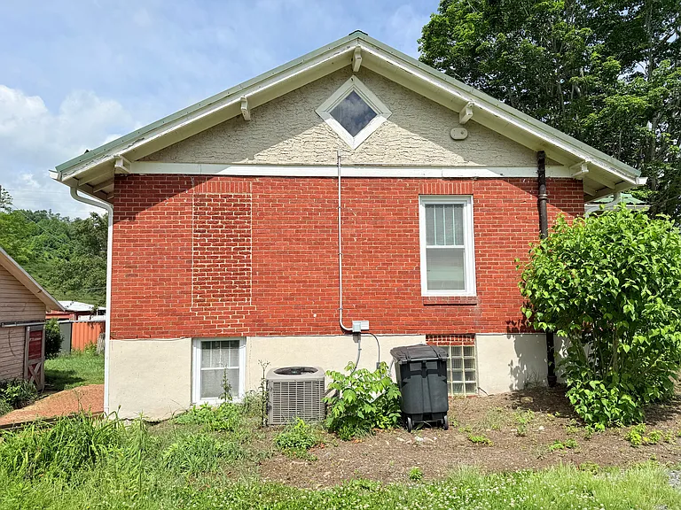 1681 Linville Creek Rd — Photo 31