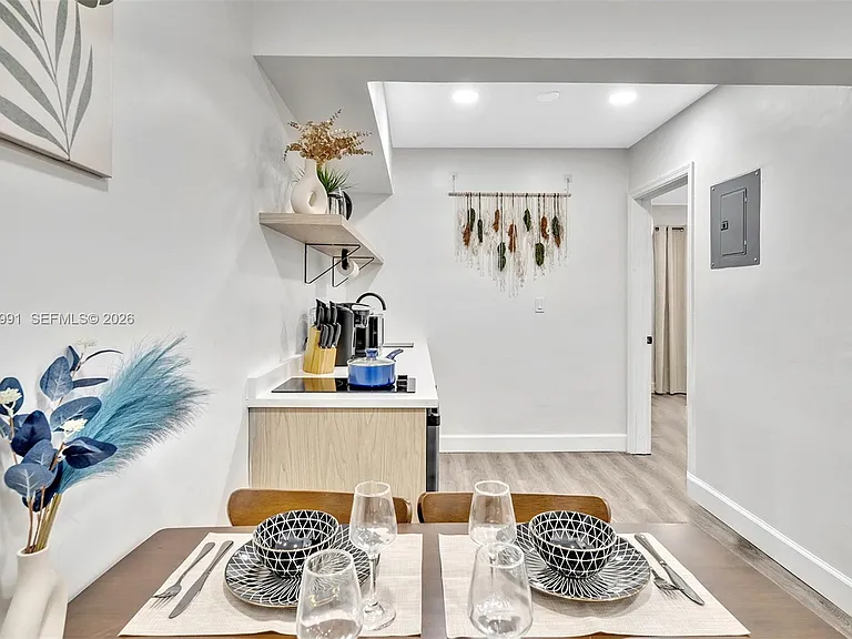703 NE 7th St #5 — Photo 16