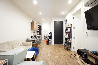 Rented by Rennit Inc.