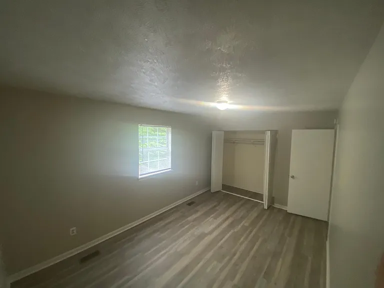 8417 Damascus Rd — Photo 17