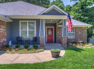 324 Rita Dr, Lindale, TX 75771