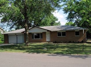 4 Maple St, Yorkville, IL 60560