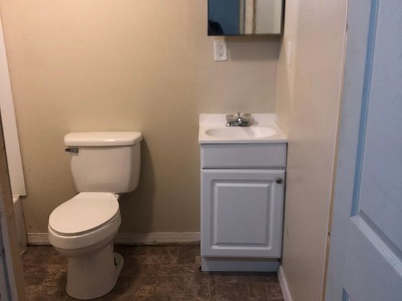 2nd image of 5132 Saulton Dr APT B